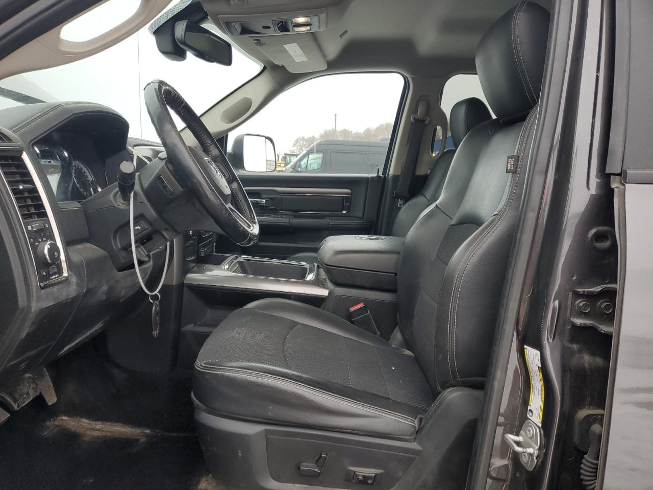 2018 RAM 2500 - Image 7