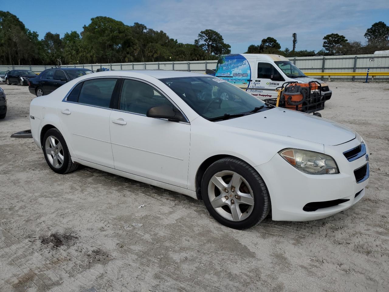 2012 Chevrolet Malibu - Image 4