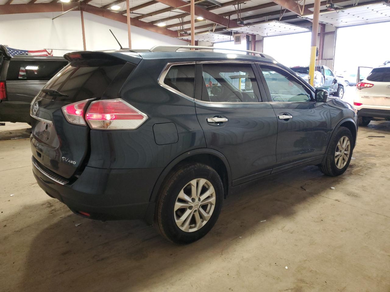 2015 Nissan Rogue - Image 3