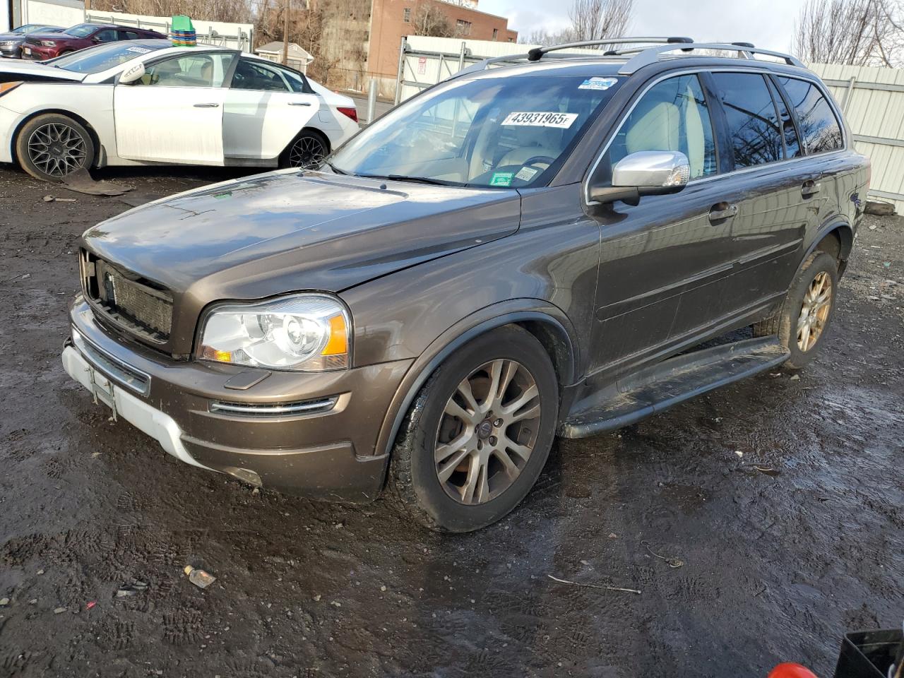 2013 Volvo XC90 - Image 1