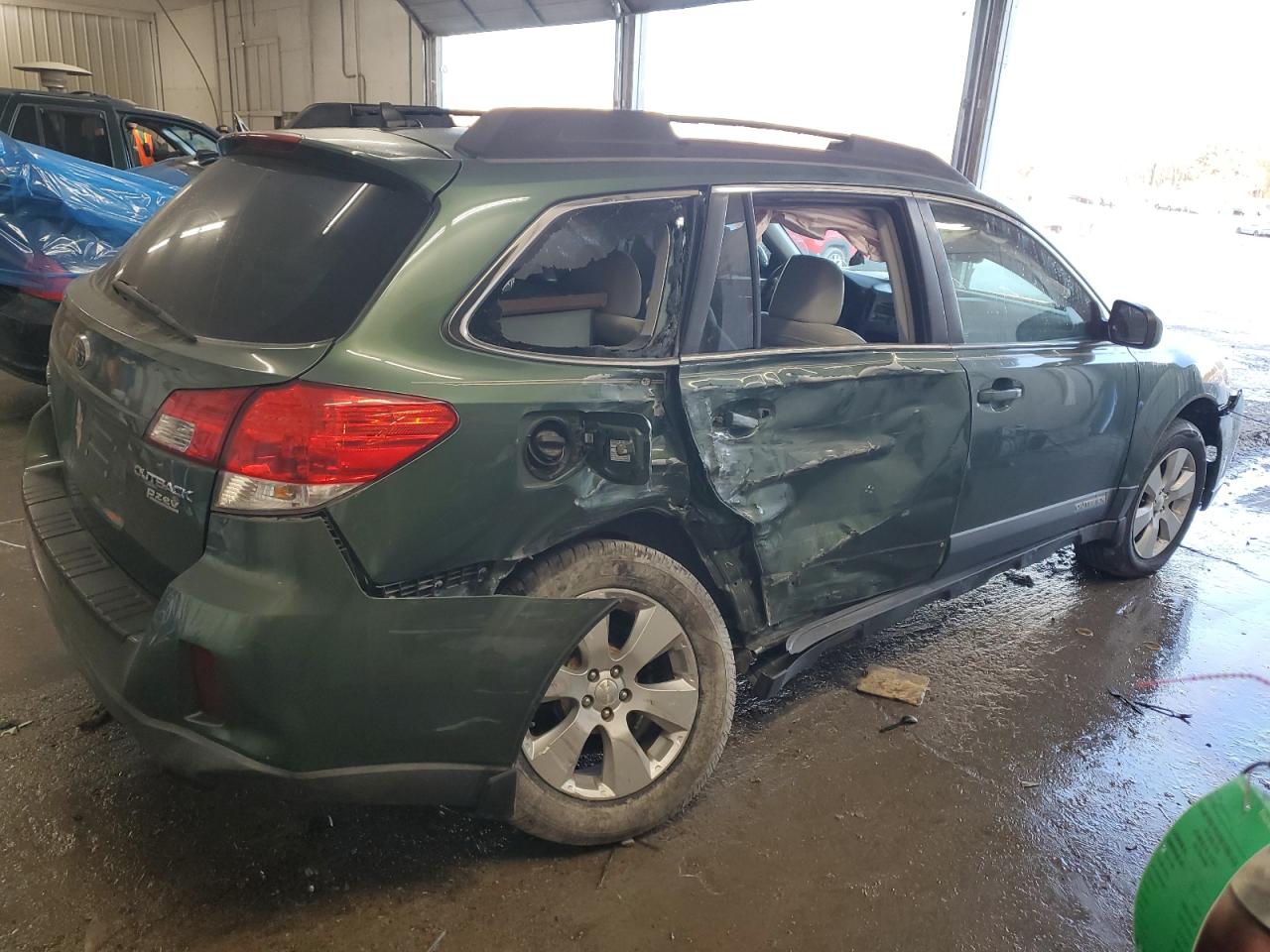2011 Subaru Outback - Image 3