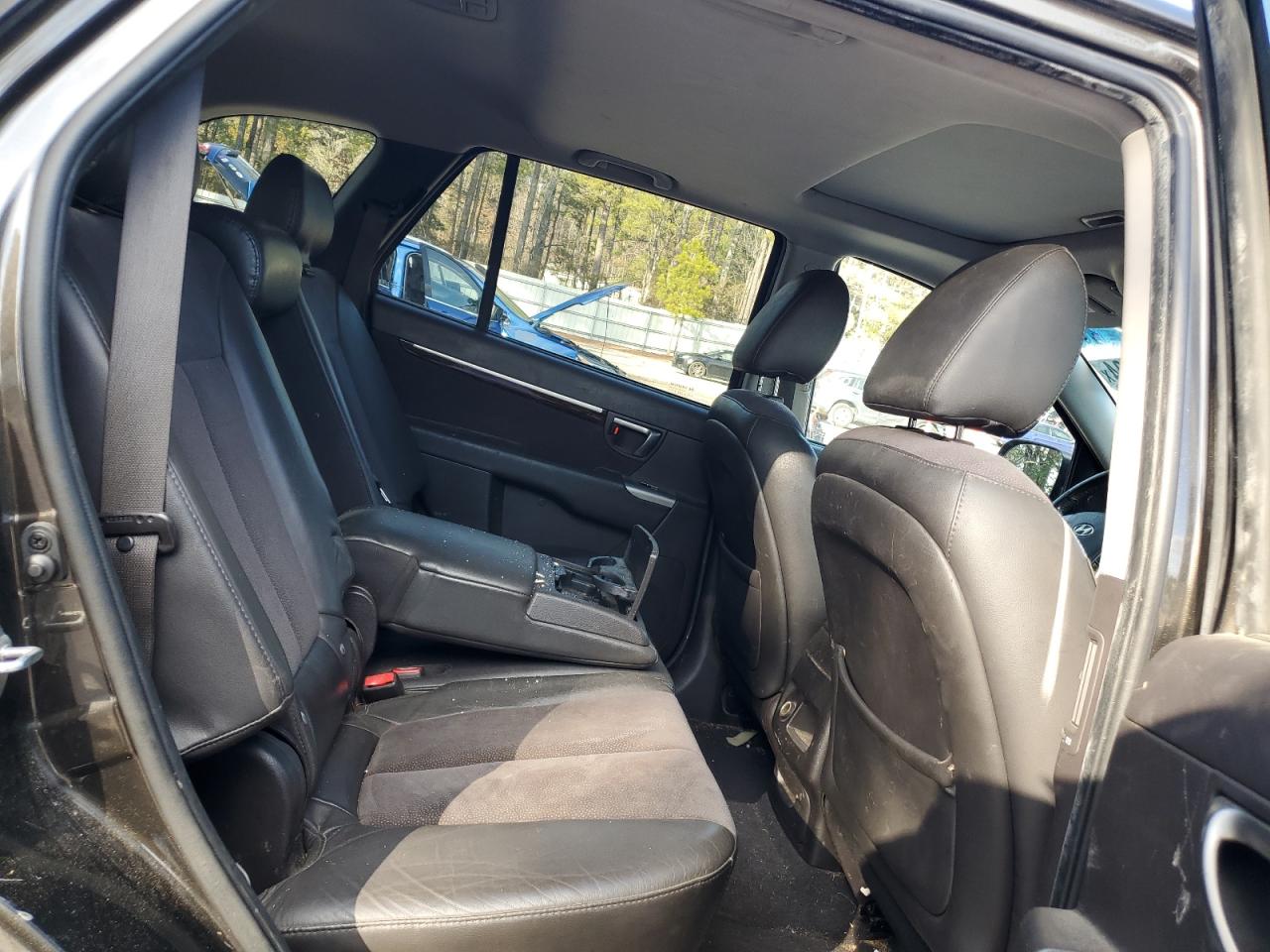 2011 Hyundai Santa Fe - Image 11