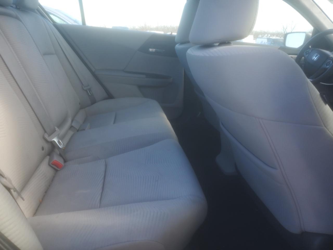 2015 Honda Accord - Image 10