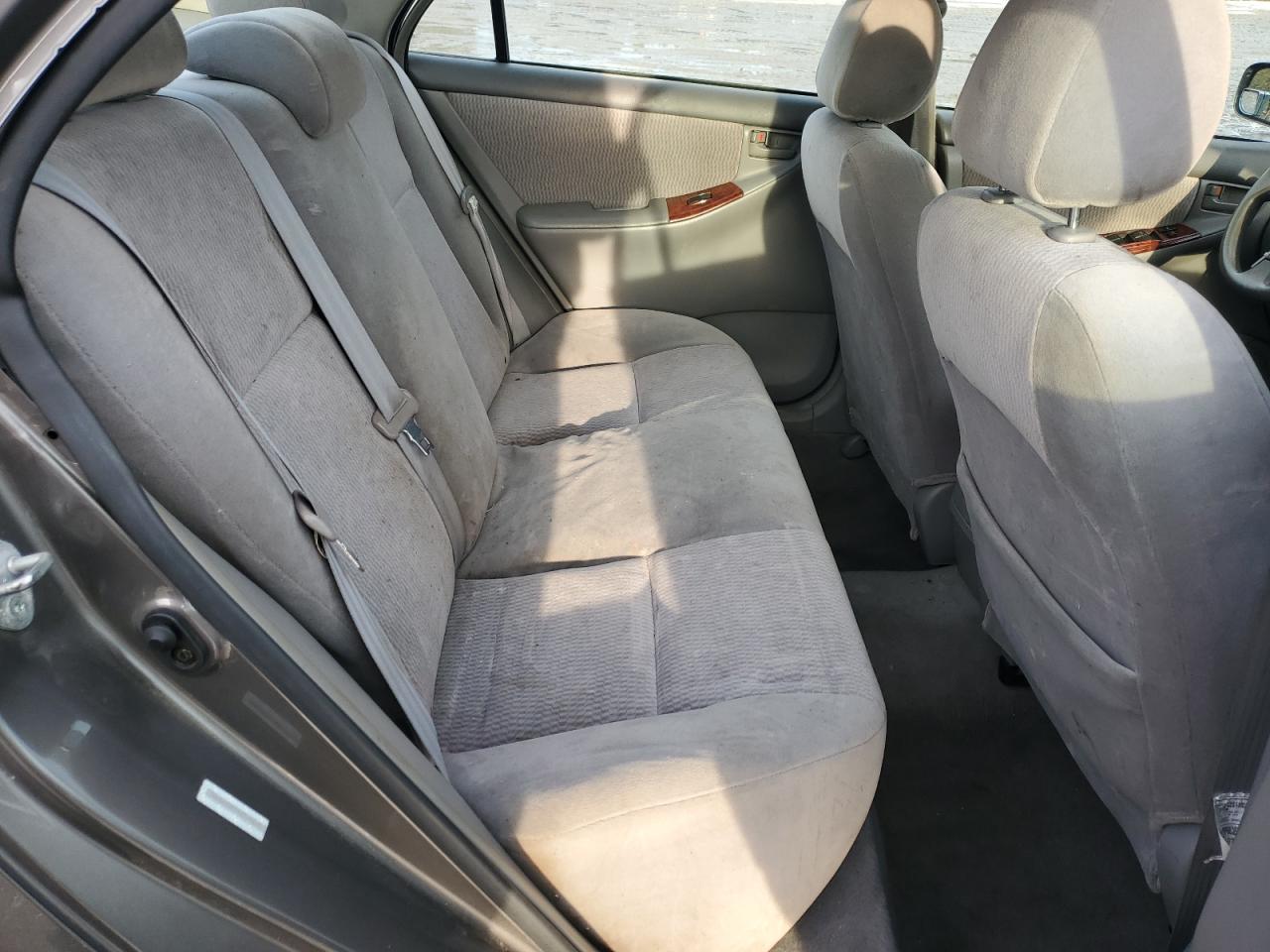 2005 Toyota Corolla - Image 10