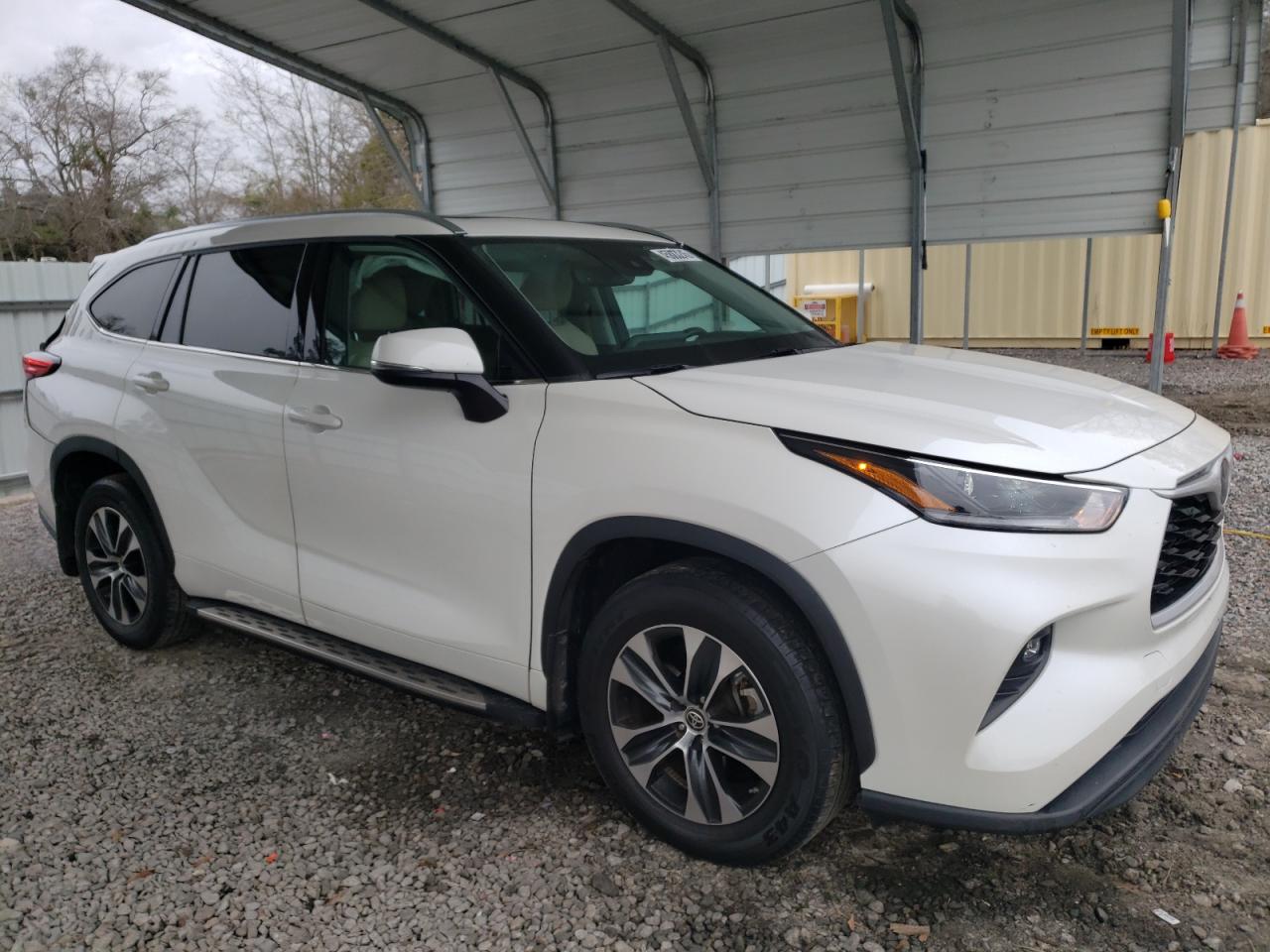2021 Toyota Highlander - Image 4