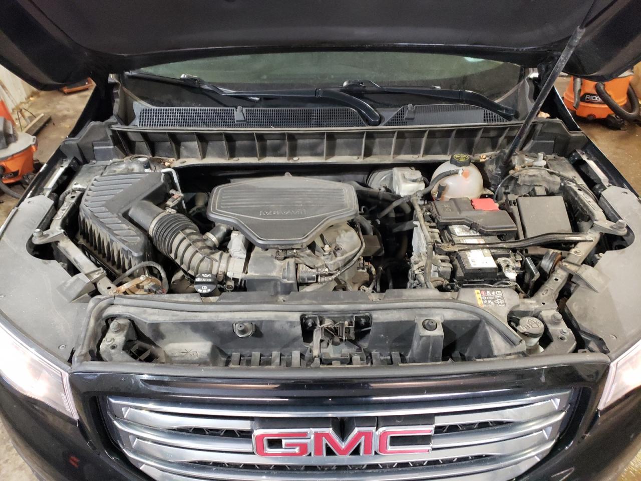 2017 GMC Acadia - Image 12