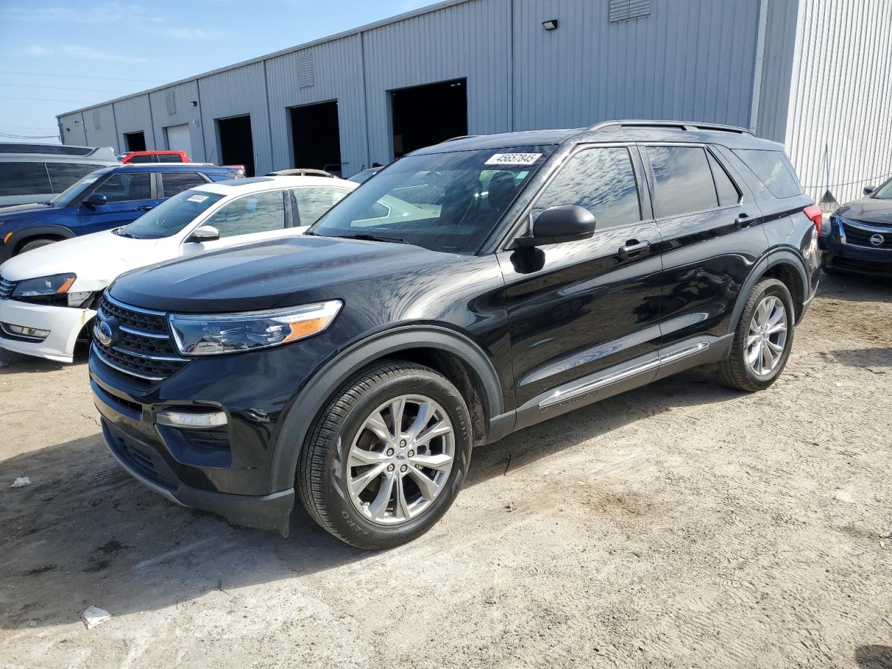 2022 Ford Explorer - Image 1