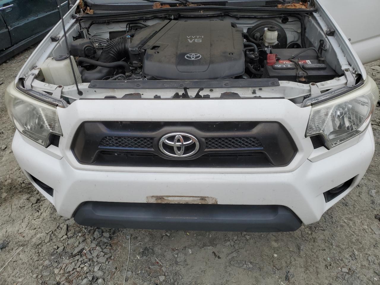 2014 Toyota Tacoma - Image 11