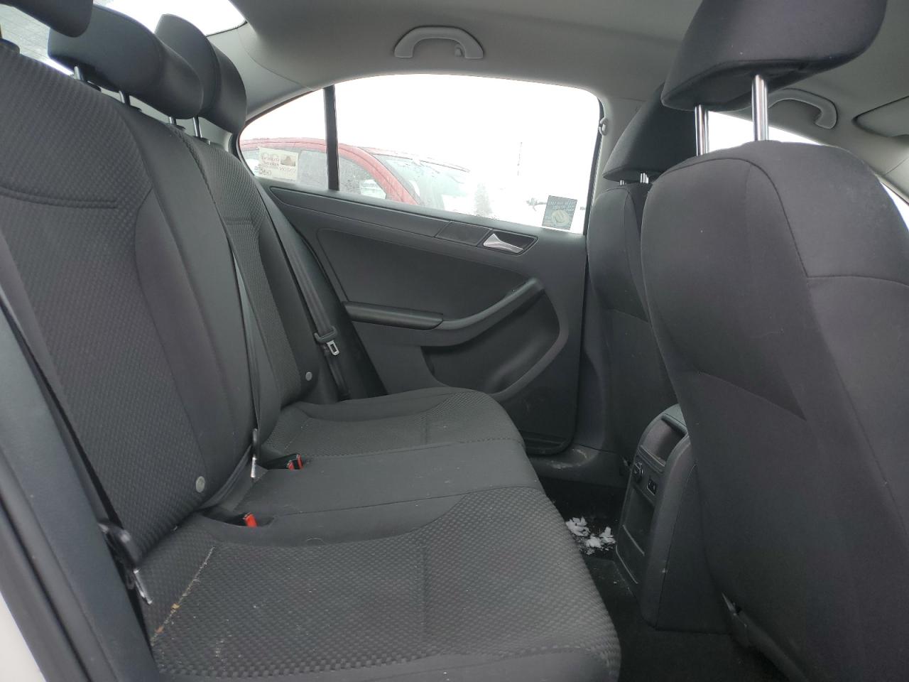 2014 Volkswagen Jetta - Image 10
