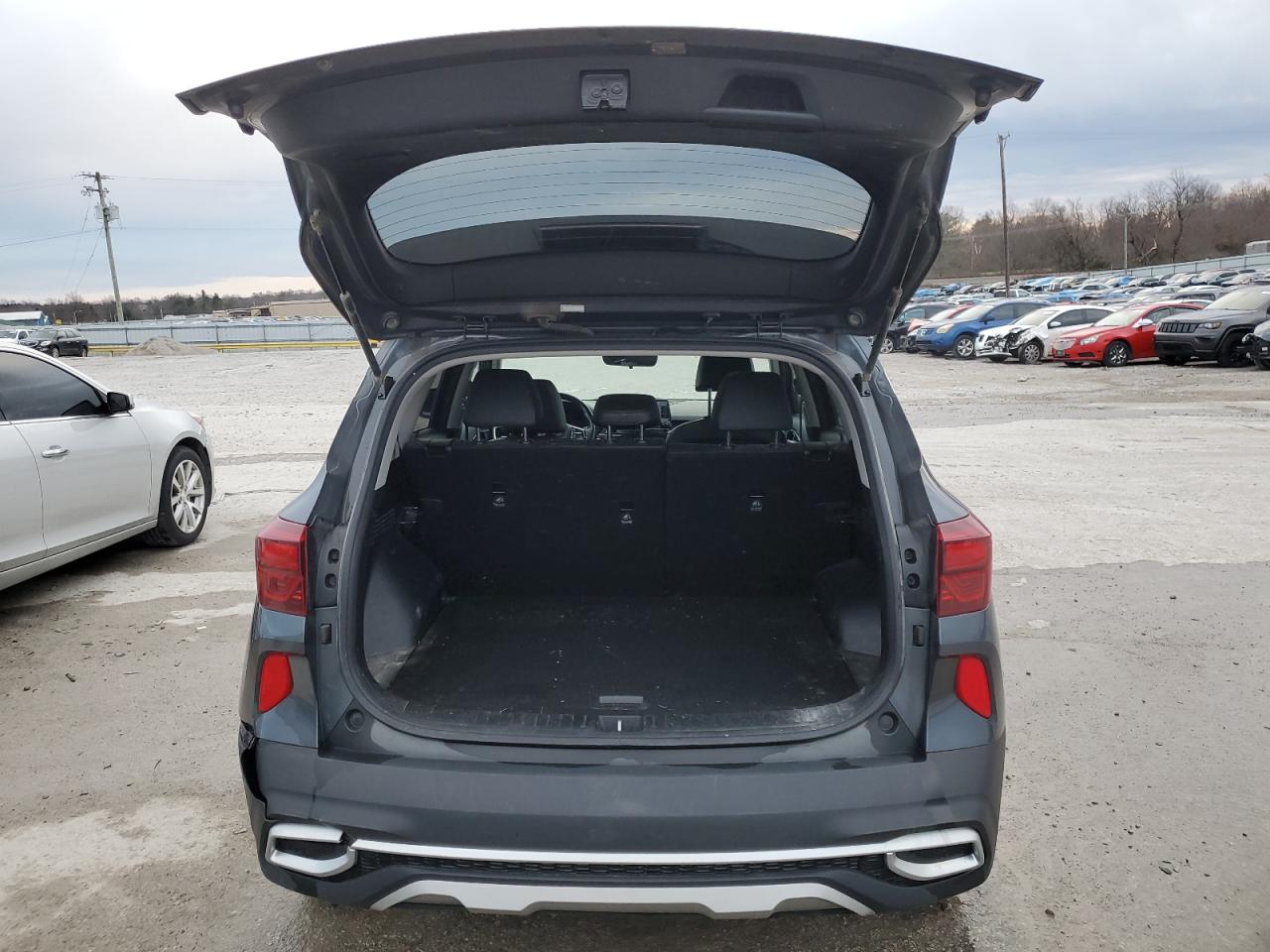 2021 Kia Seltos - Image 6