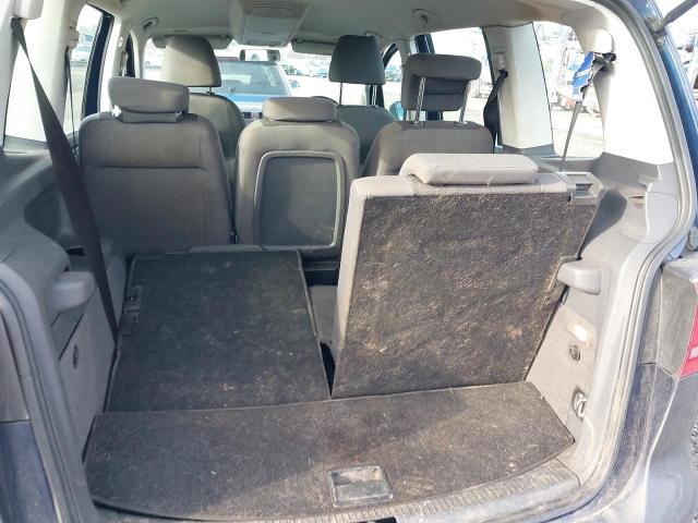 2010 VOLKSWAGEN TOURAN S T