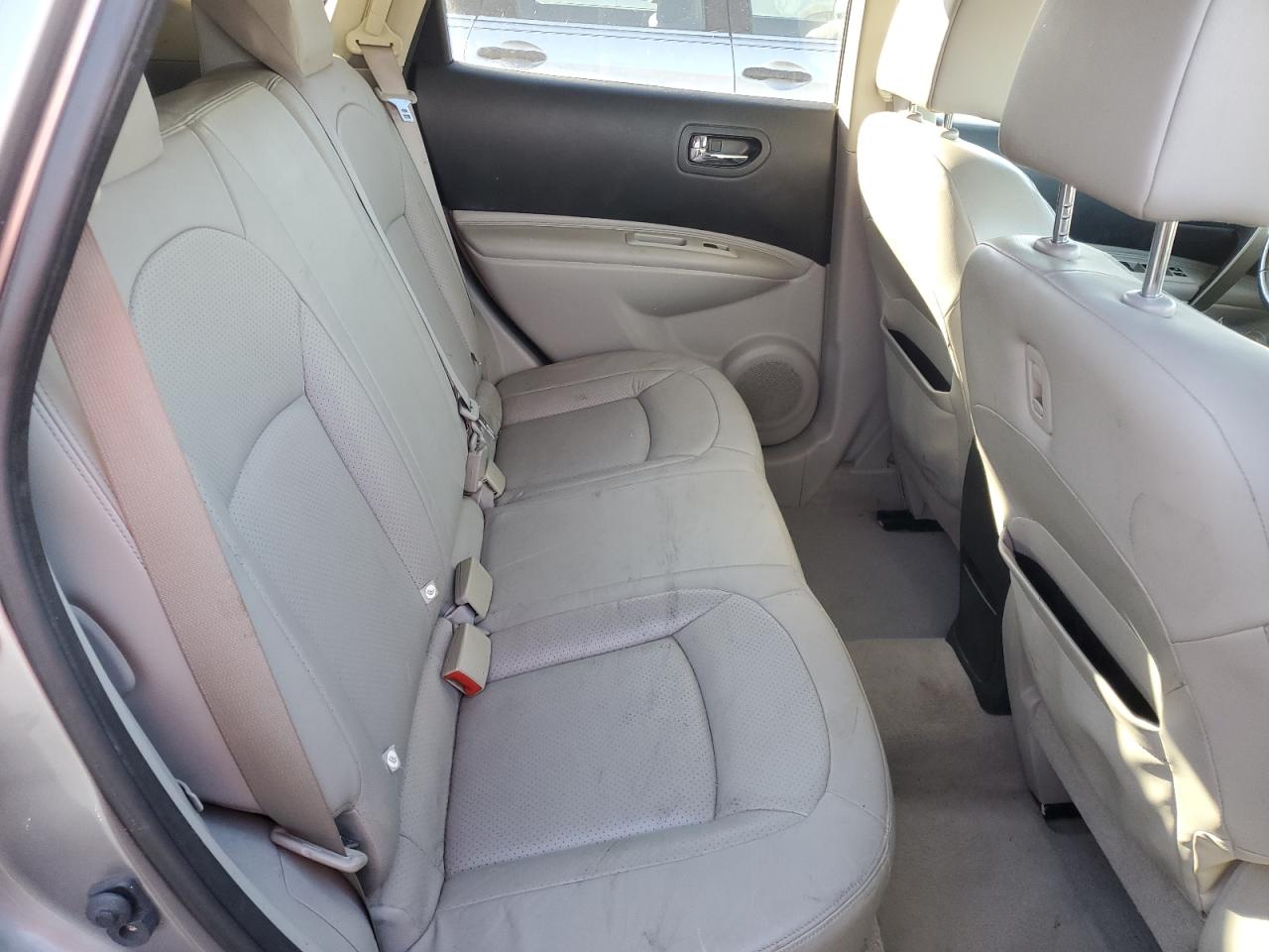 2011 Nissan Rogue - Image 11