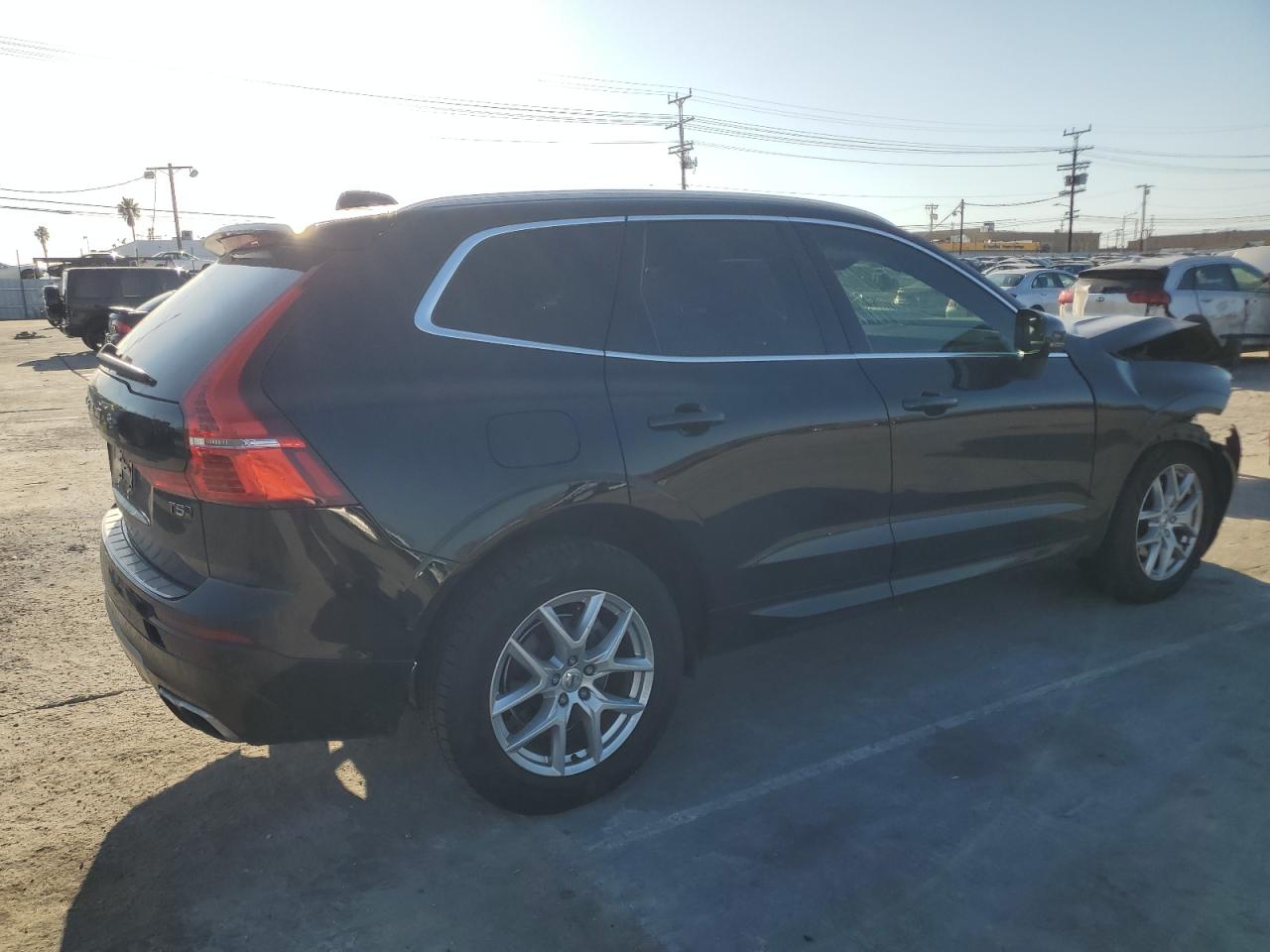 2020 Volvo XC60 - Image 3
