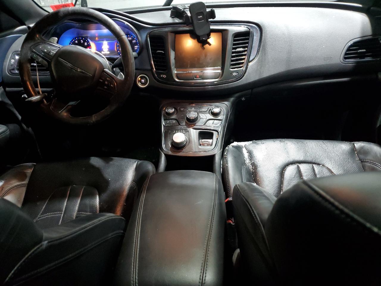 2015 Chrysler 200 - Image 8