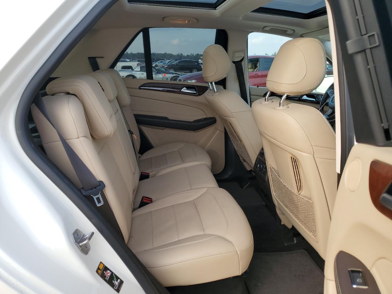 2018 Mercedes-Benz GLE - Image 11