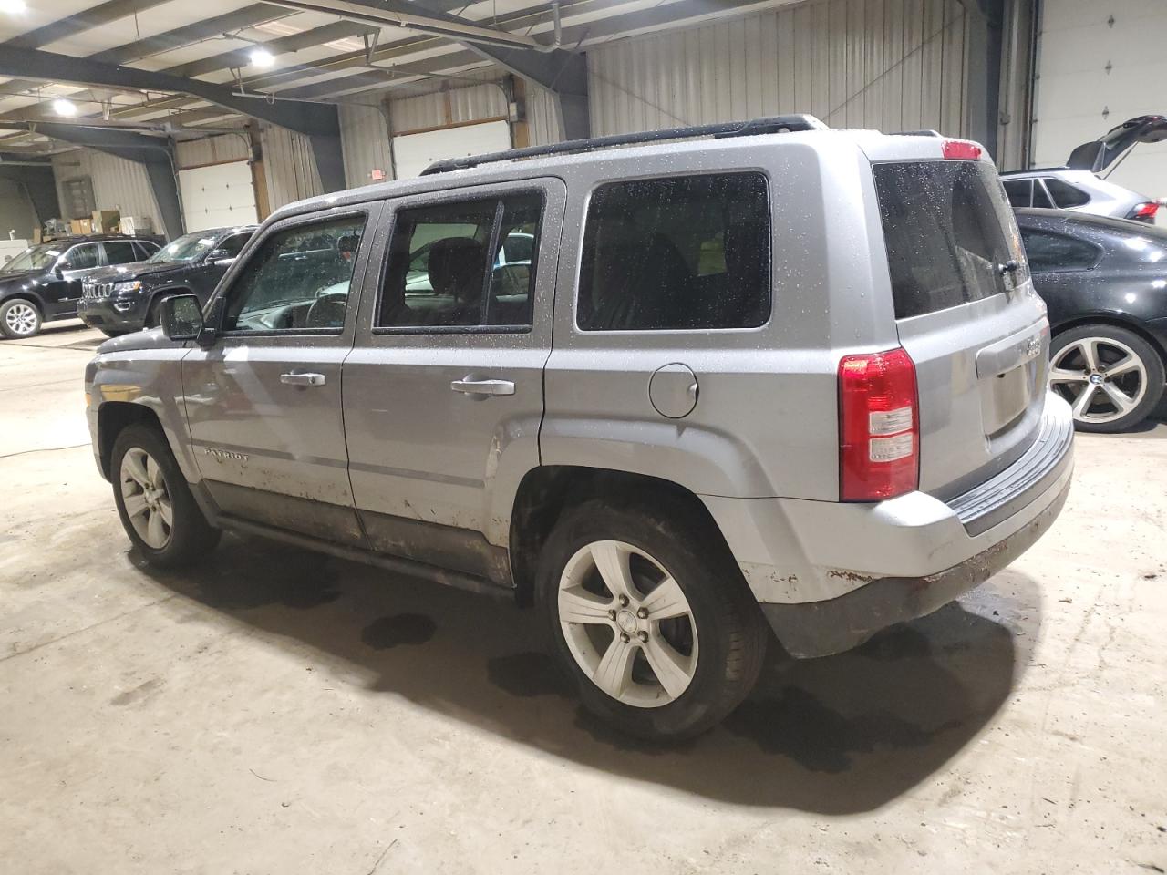 2017 Jeep Liberty (Patriot) - Image 2
