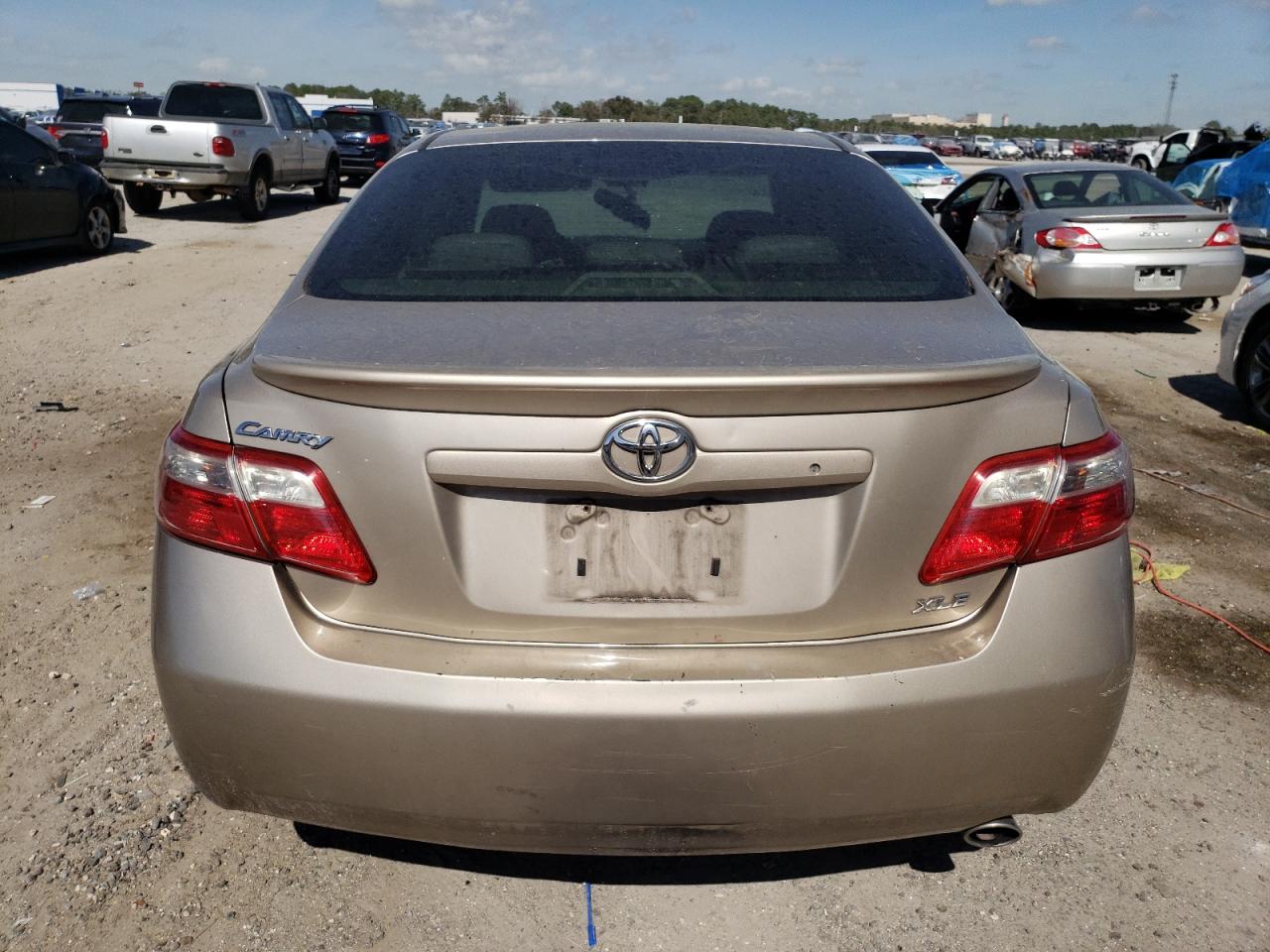 2009 Toyota Camry - Image 6