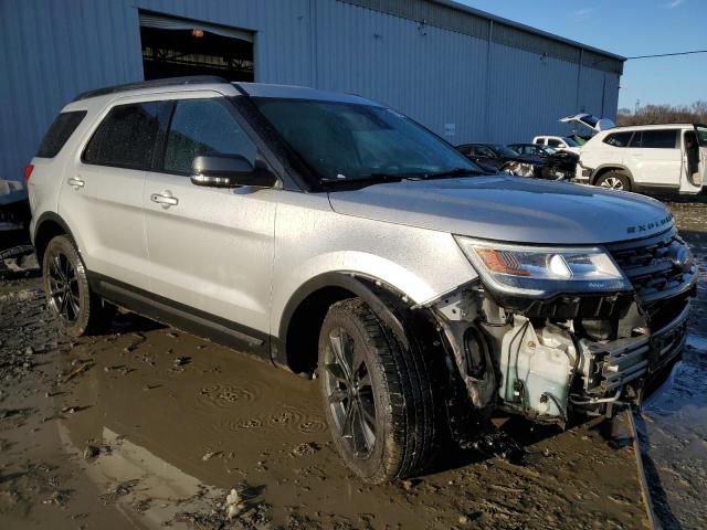  FORD EXPLORER 2018 Silver