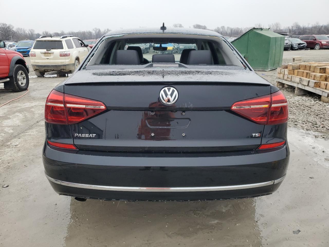 2019 Volkswagen Passat - Image 6