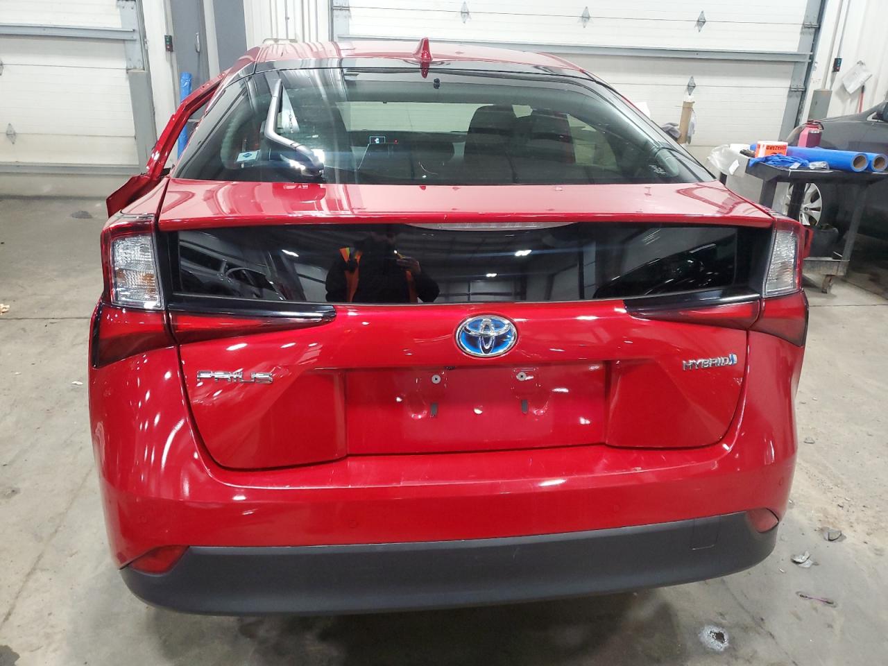 2019 Toyota Prius - Image 6