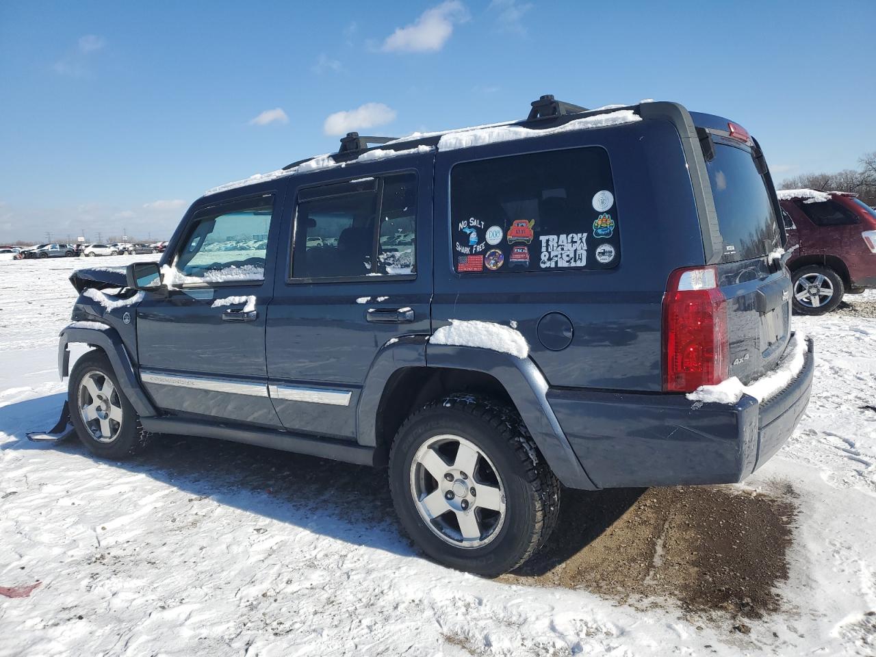 2010 Jeep Commander - Image 2