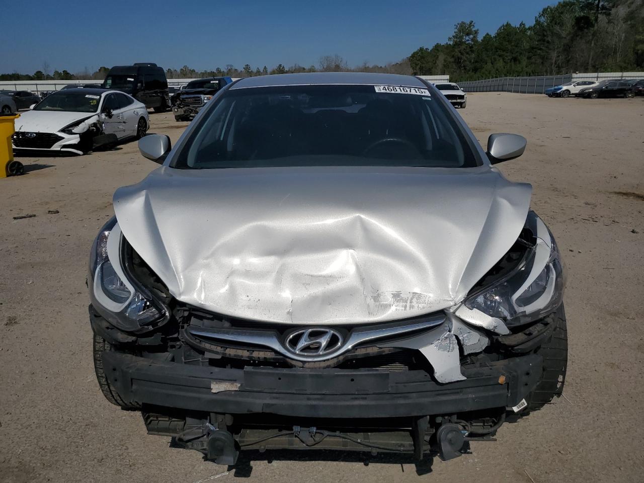 2016 Hyundai Elantra - Image 5
