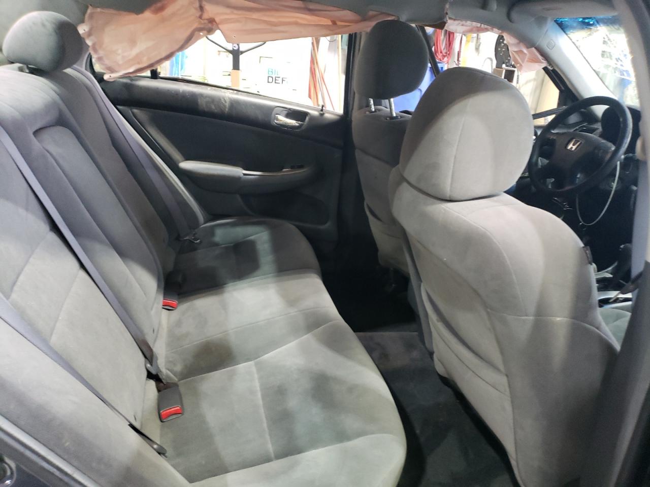 2005 Honda Accord - Image 10