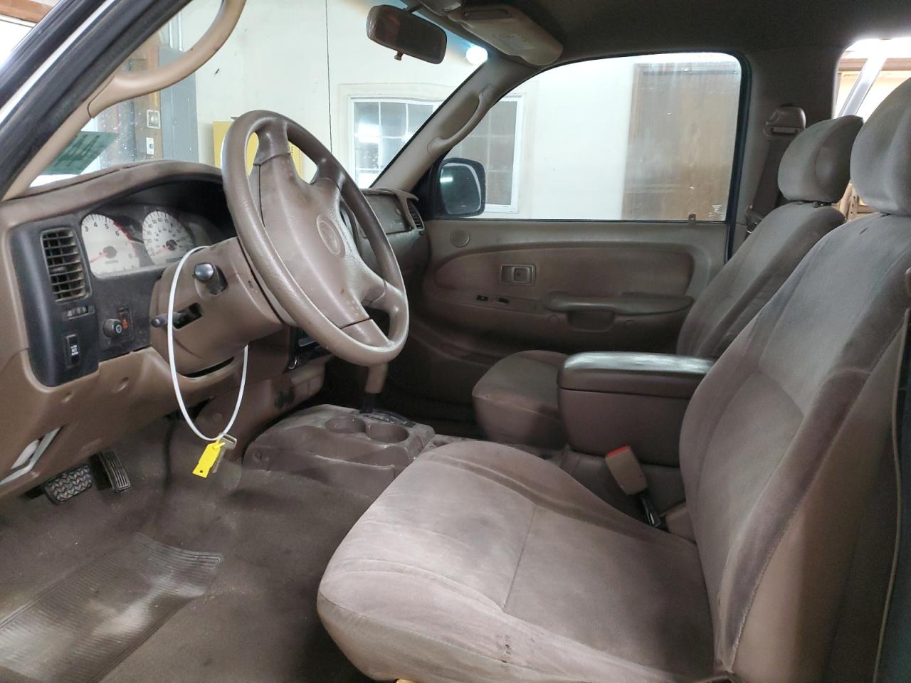 2004 Toyota Tacoma - Image 7
