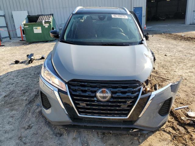  NISSAN KICKS 2024 Gray
