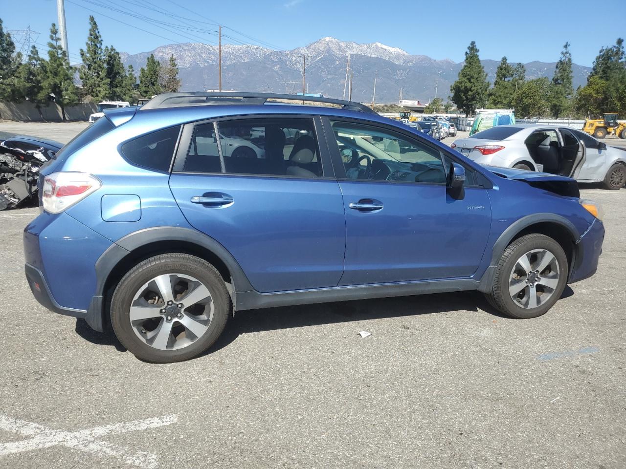 2014 Subaru XV - Image 3