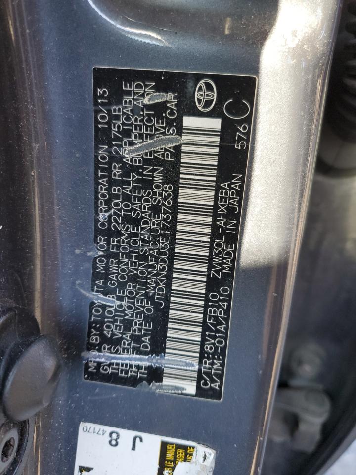 2014 Toyota Prius - Image 12
