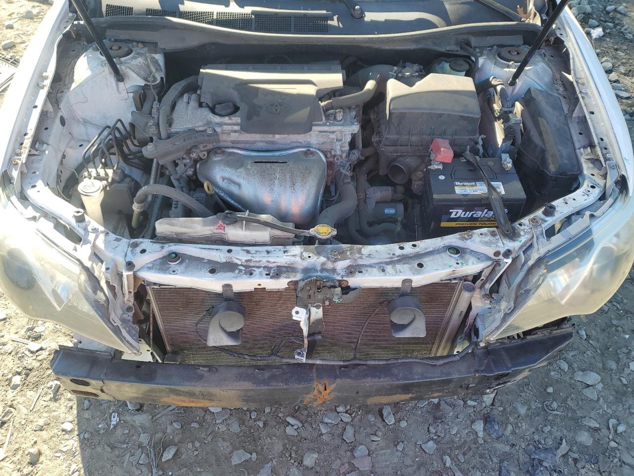 2014 Toyota Camry - Image 12