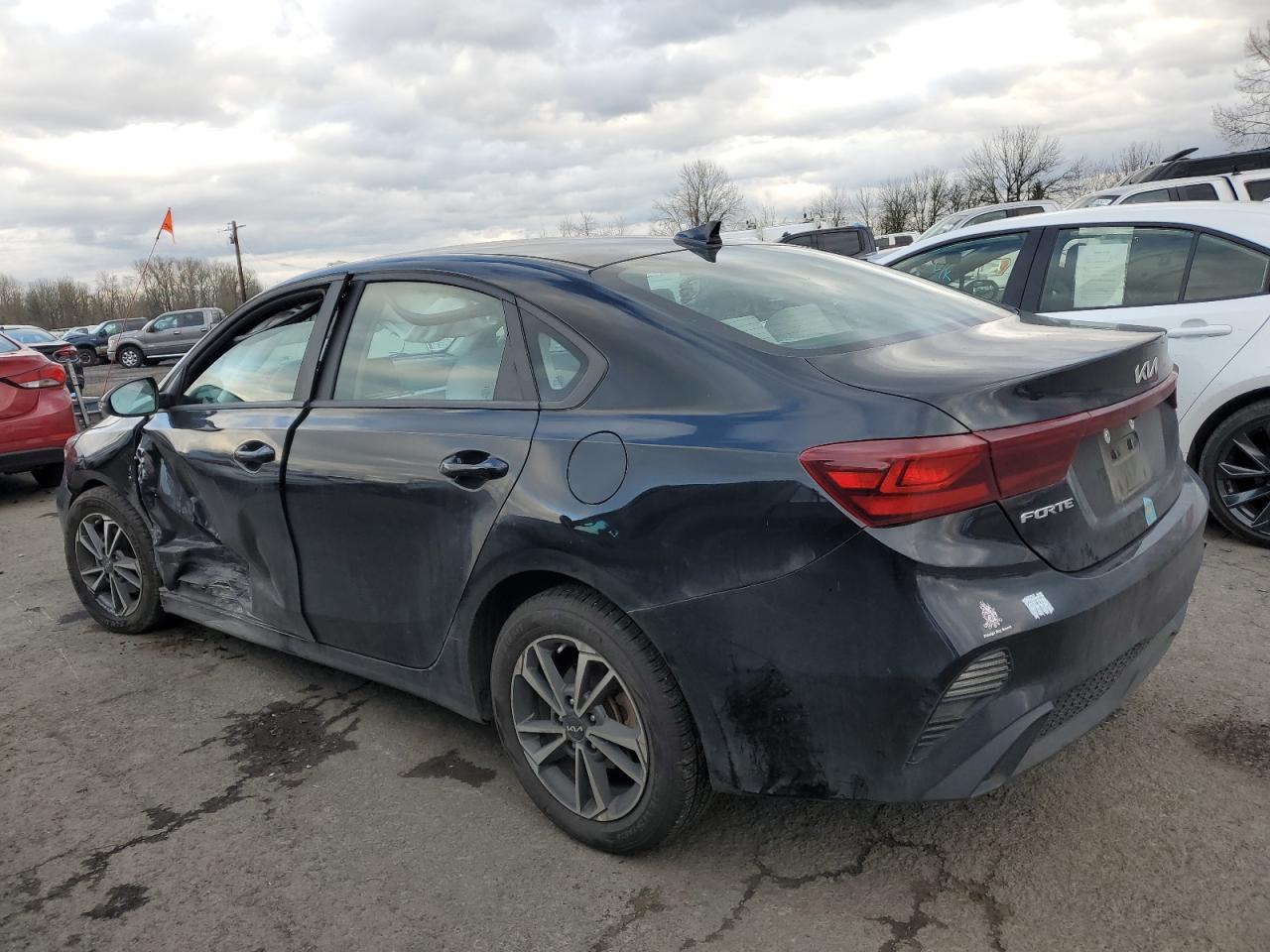 2022 Kia Forte - Image 2