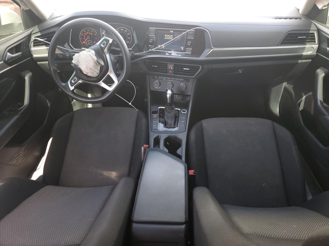 2021 Volkswagen Jetta - Image 8
