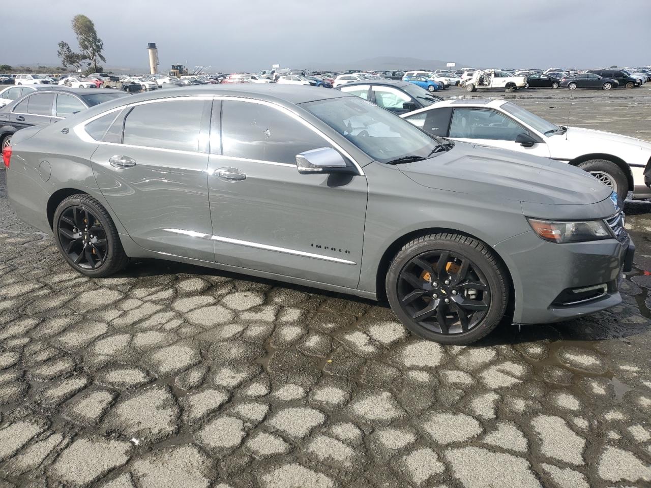 2015 Chevrolet Impala - Image 4