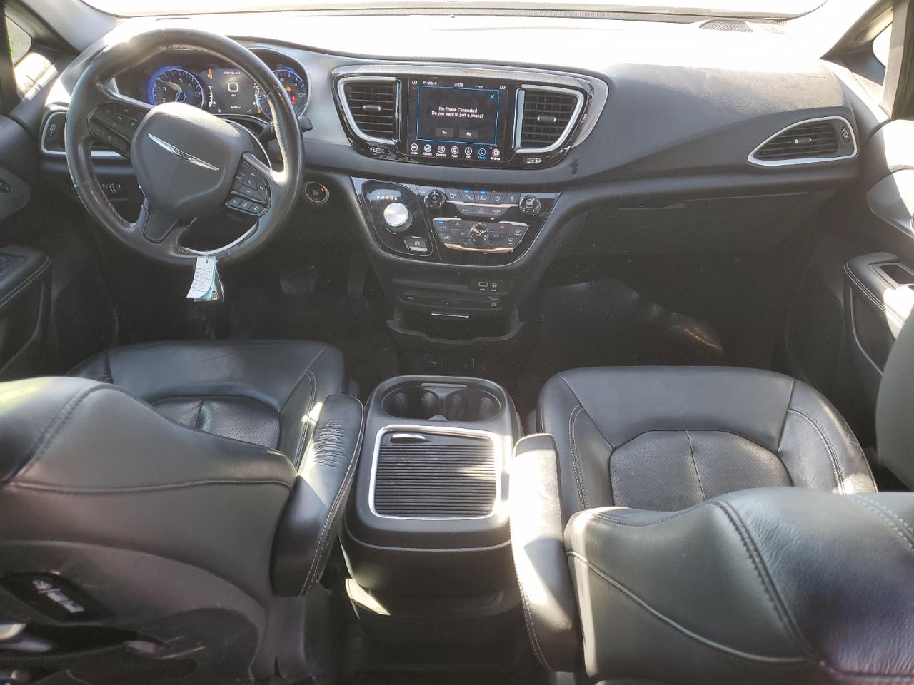 2020 Chrysler Pacifica - Image 8