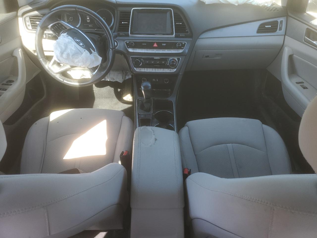 2018 Hyundai Sonata - Image 8