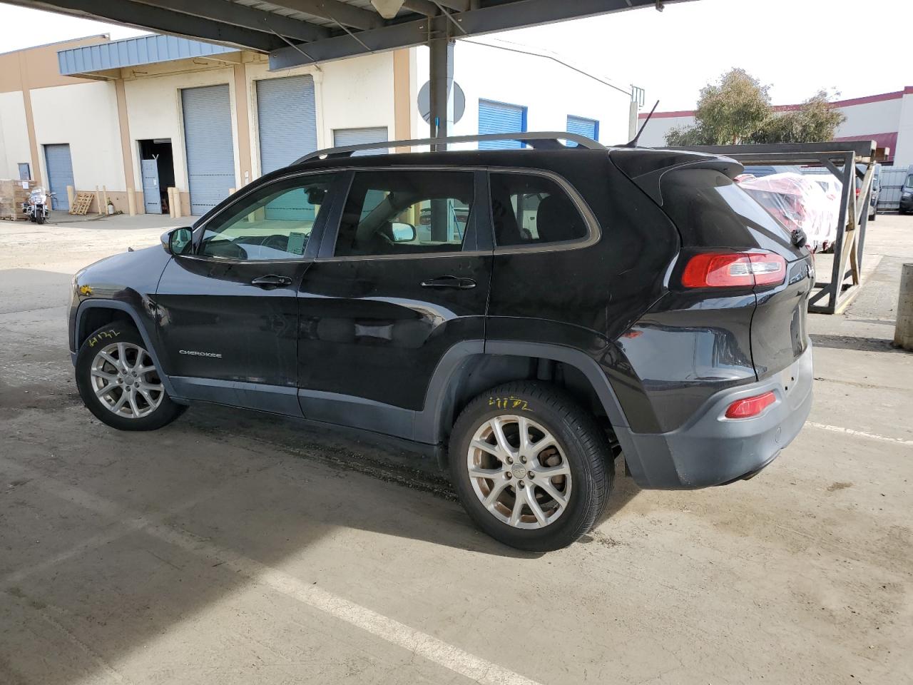 2018 Jeep Grand Cherokee - Image 2