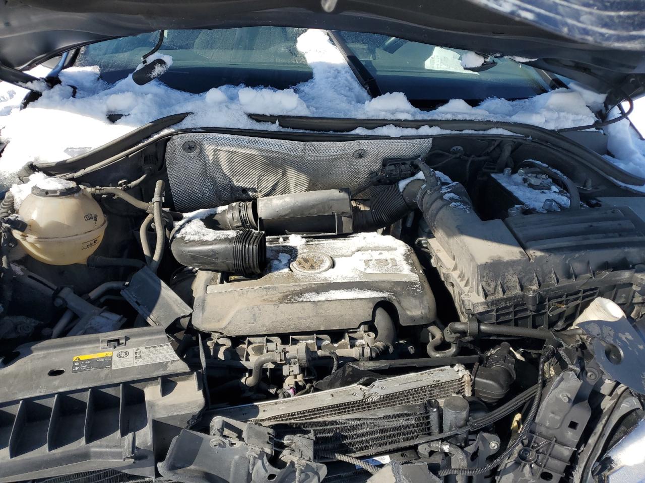 2017 Volkswagen Tiguan - Image 12