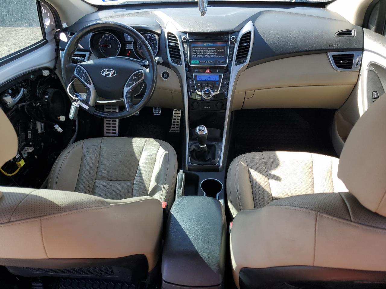 2014 Hyundai Elantra - Image 8