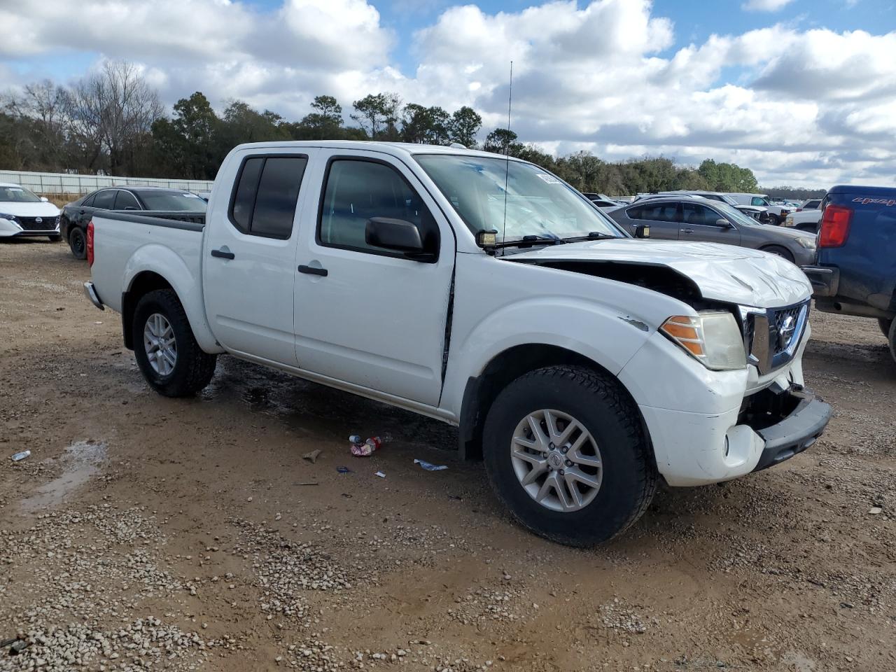 2015 Nissan Navara (Frontier) - Image 4