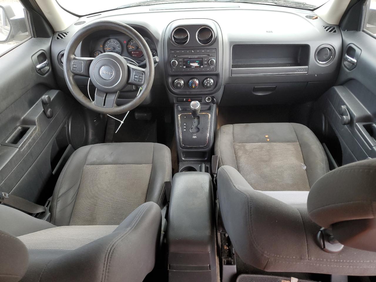 2016 Jeep Liberty (Patriot) - Image 8