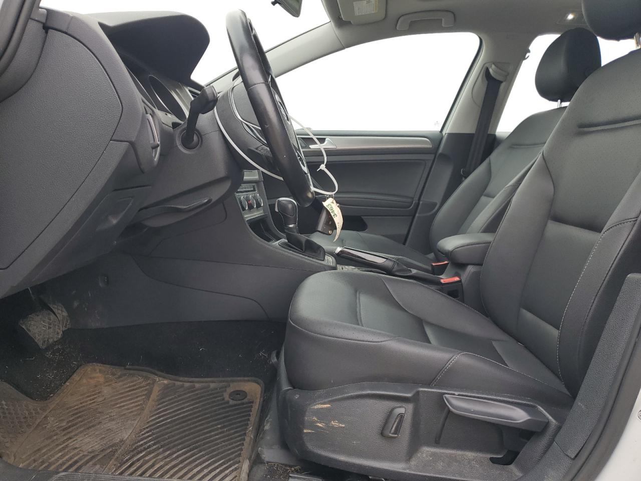 2015 Volkswagen Golf - Image 7