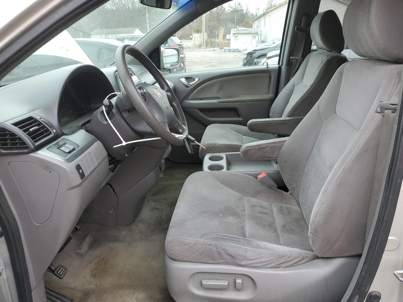 2008 Honda Odyssey - Image 7