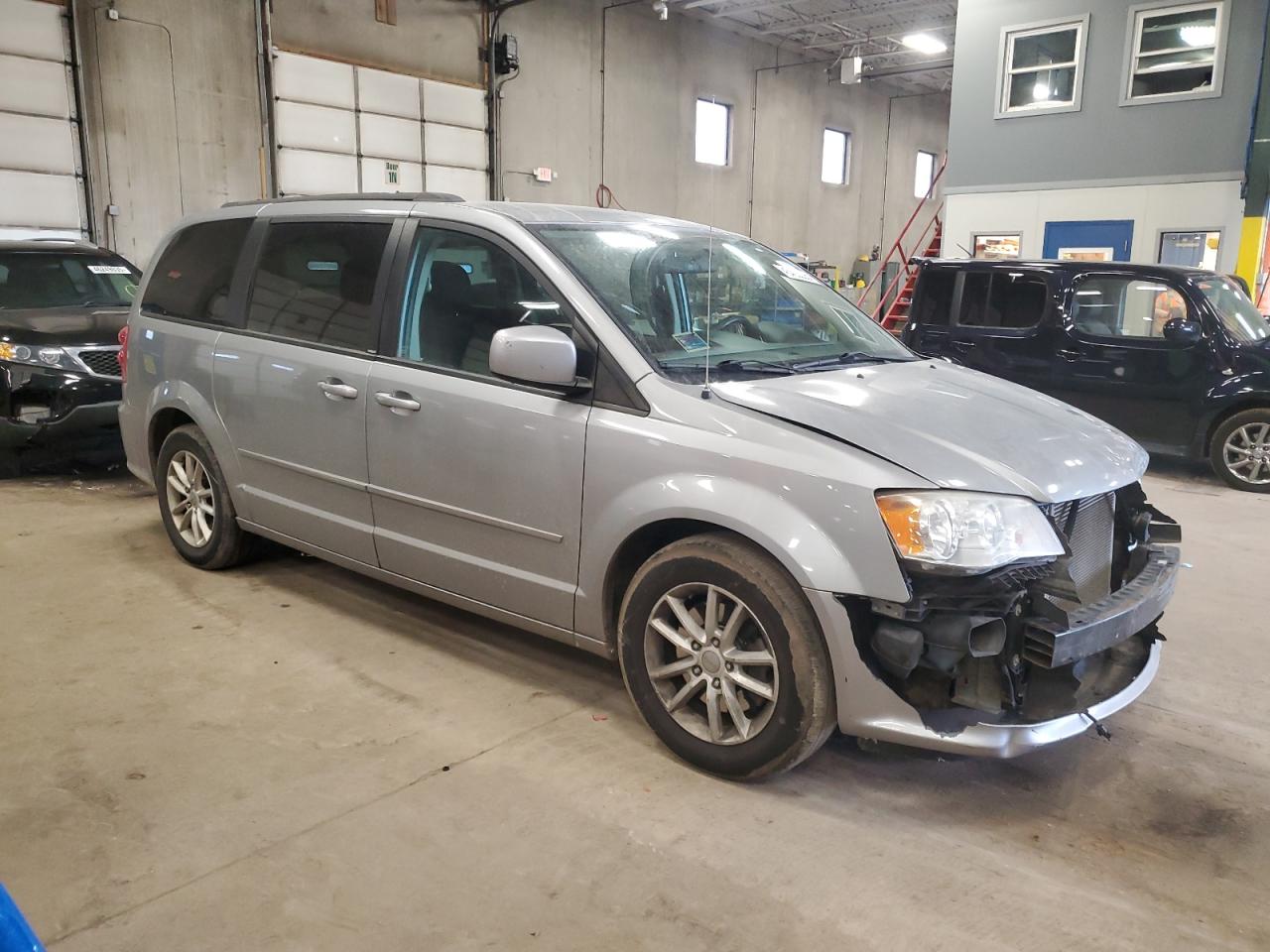 2014 Dodge Caravan - Image 4
