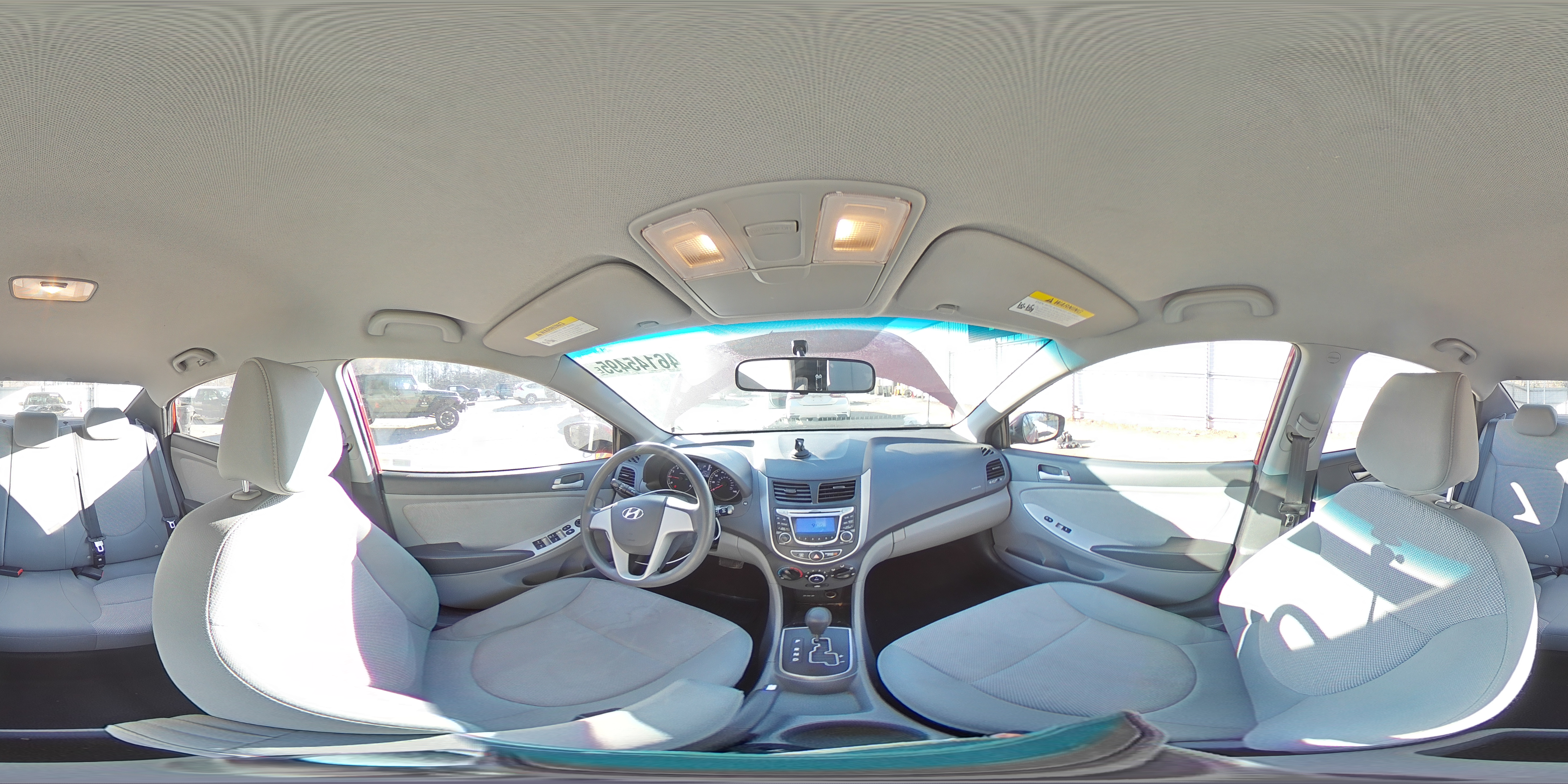 2013 Hyundai Accent - Image 14