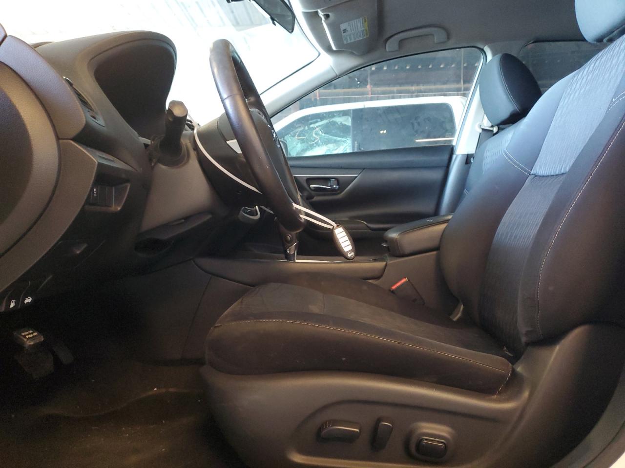 2018 Nissan Altima 2.5 VIN: 1N4AL3AP4JC173096 Lot: 43702915