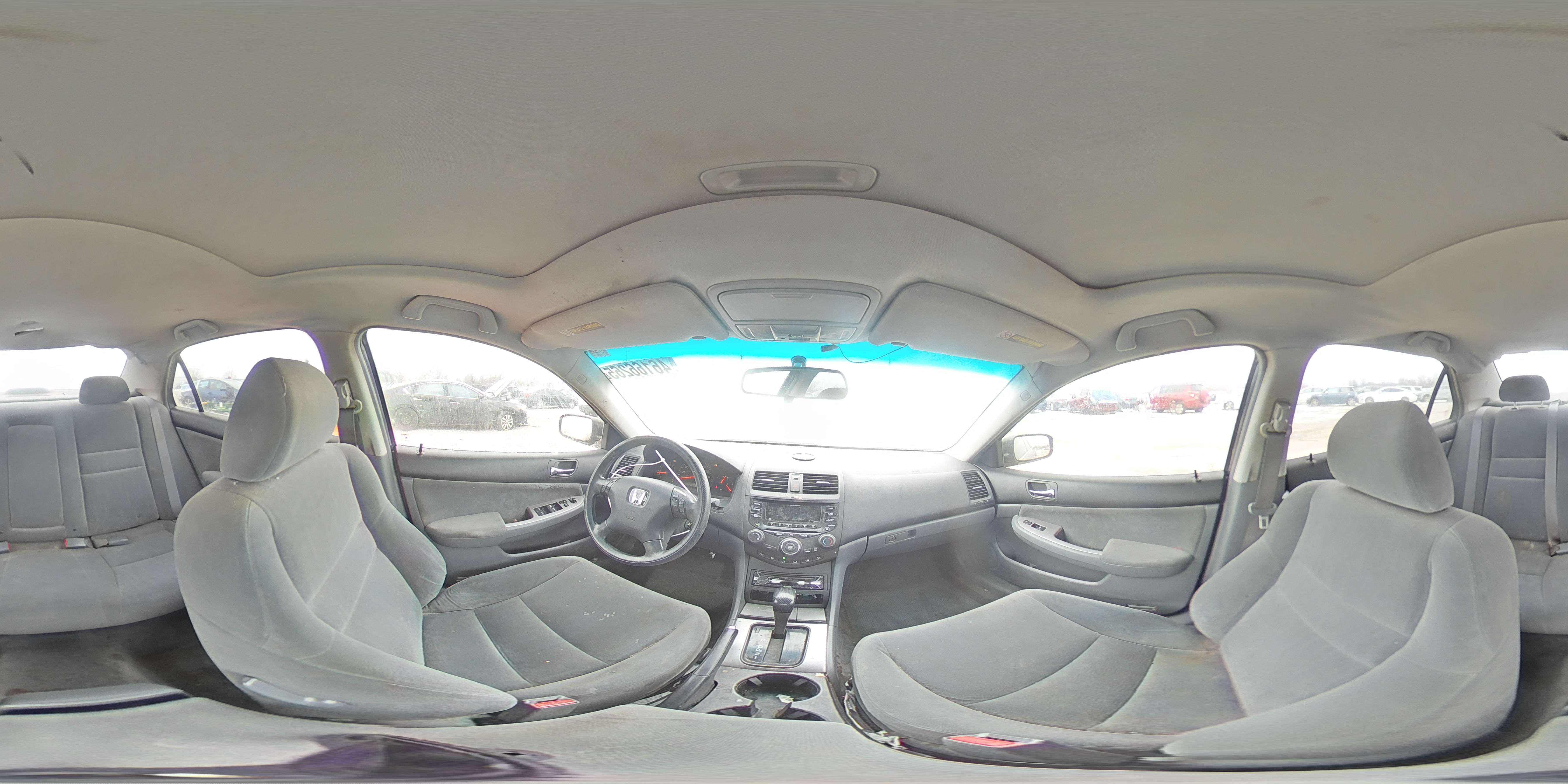 2004 Honda Accord - Image 13