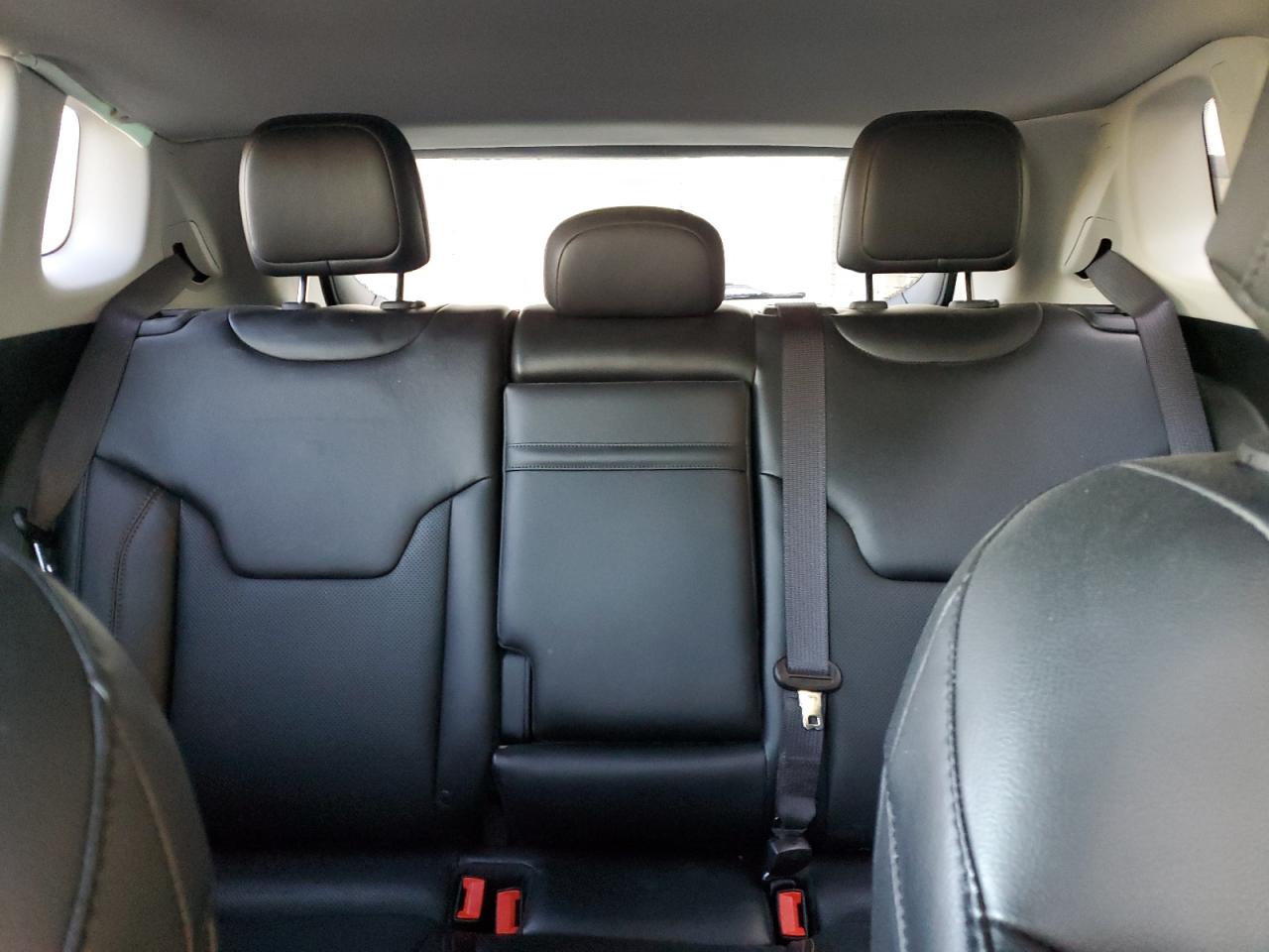 2018 Jeep Compass - Image 10