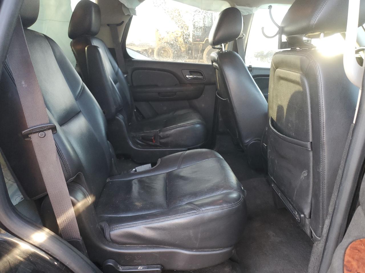 2014 Chevrolet Tahoe - Image 11